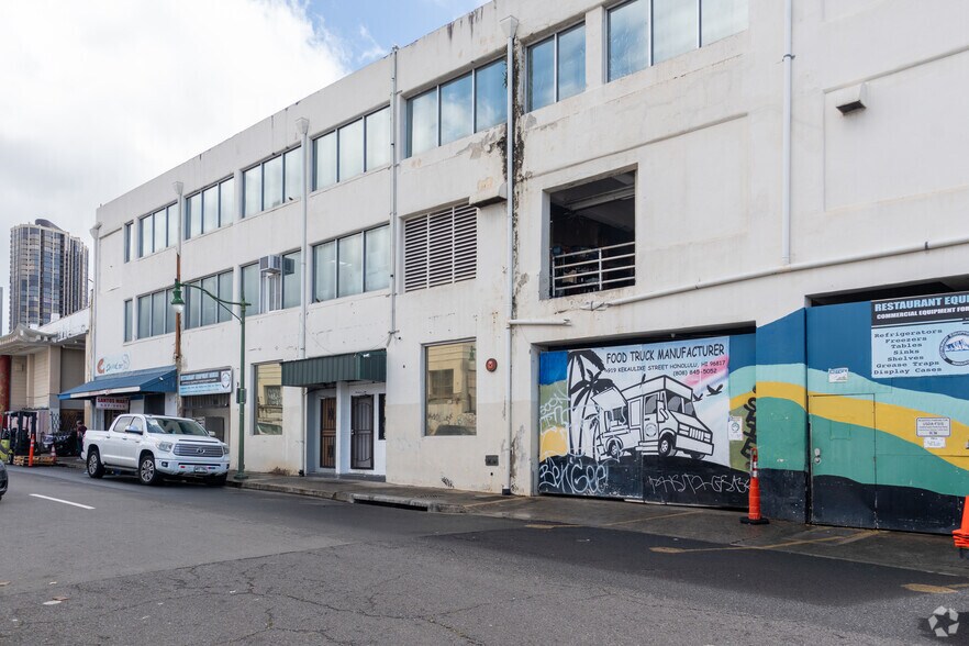 More Photos Of 915-919 Kekaulike St, Honolulu Manufacturing For Sale