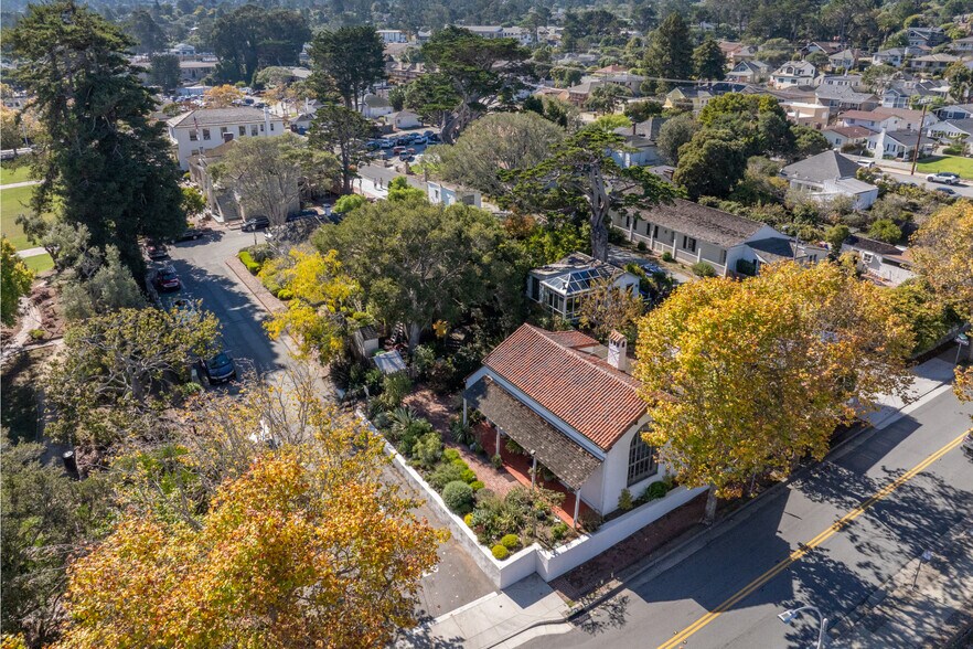 More Photos Of 502 Pierce St, Monterey Office For Sale