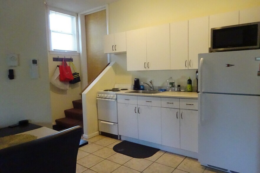 More Photos Of 484 Burncoat St, Worcester Apartments For Sale