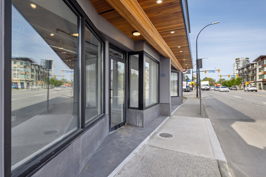 More Photos Of 1635 Marine Dr, North Vancouver Multifamily For Sale