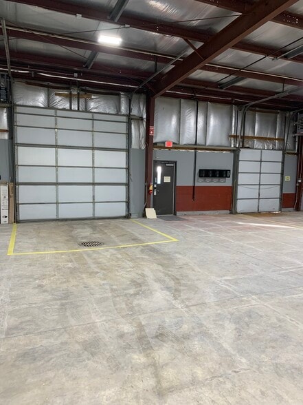 More Photos Of 3001 Ramada Way, Green Bay Warehouse For Lease