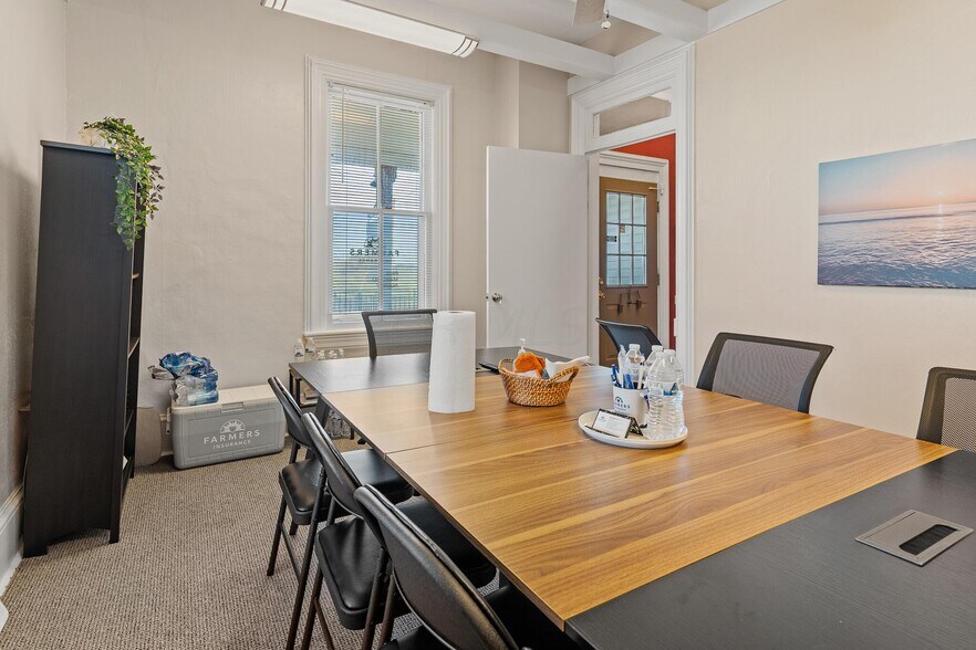 More Photos Of 1550 Lewis Center Rd, Lewis Center Freestanding For Sale