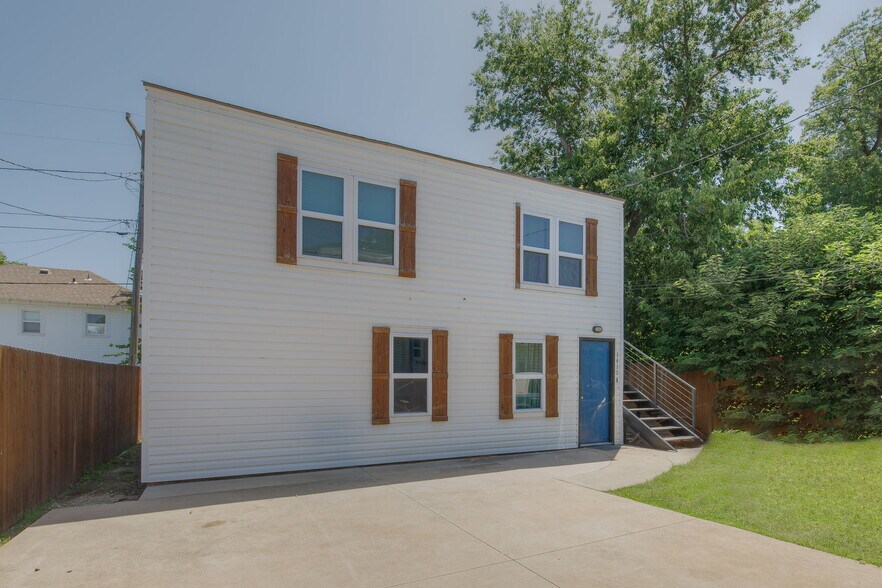 More Photos Of 1810 NW 11th St, Oklahoma City Multifamily For Sale