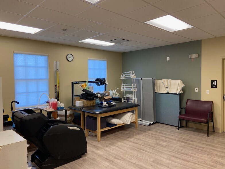 More Photos Of 11623 Philadelphia Rd, White Marsh Medical For Lease