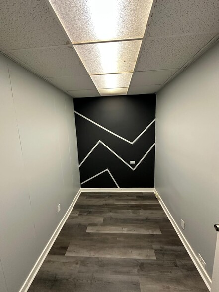 More Photos Of 3344 Ridge Rd, Lansing Apartments For Lease