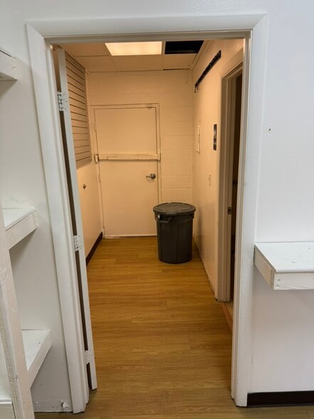 More Photos Of 4875-4889 S Redwood Rd, Salt Lake City General Retail For Lease