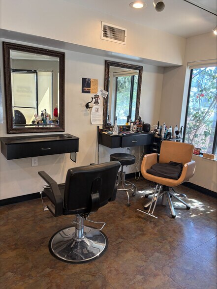 More Photos Of 1920 5th St, Simi Valley Freestanding For Lease