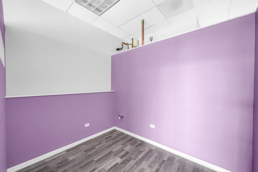 More Photos Of 8235-8259 S Kedzie Ave, Chicago Unknown For Lease