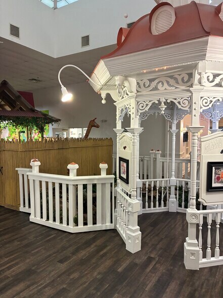 More Photos Of 1207 W McDermott Dr, Allen Daycare Center For Lease
