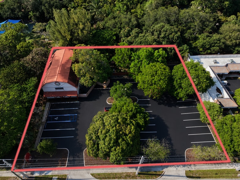 More Photos Of 2777 W Hillsboro Blvd, Deerfield Beach Freestanding For Sale