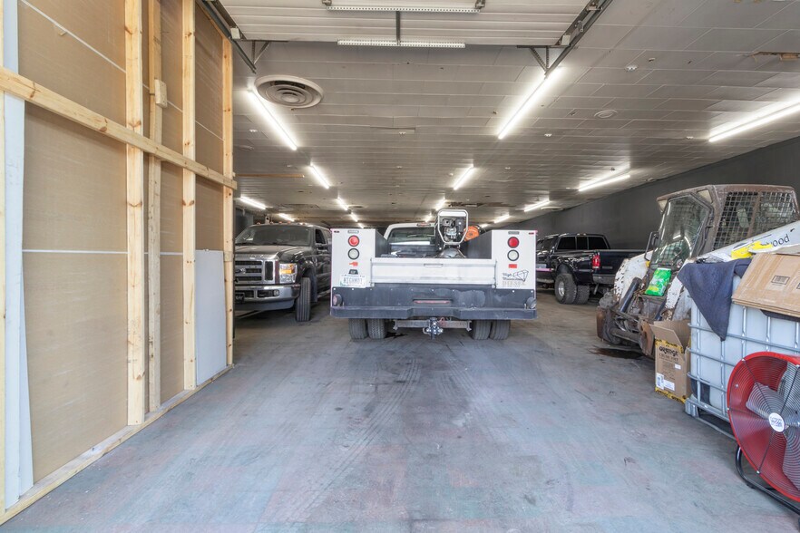 More Photos Of 3031 S Holt Rd, Indianapolis Warehouse For Sale