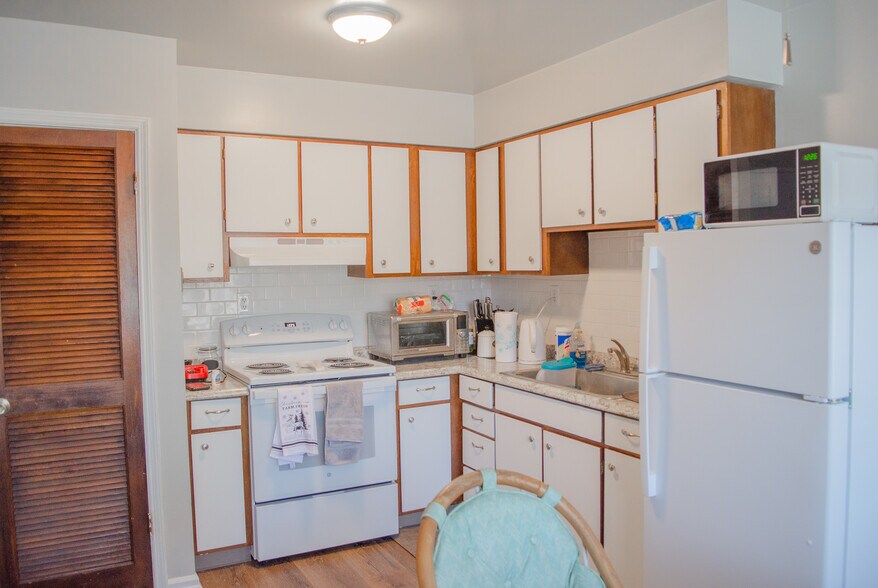 More Photos Of 17 Gina Marie Ave, Cairo Apartments For Sale