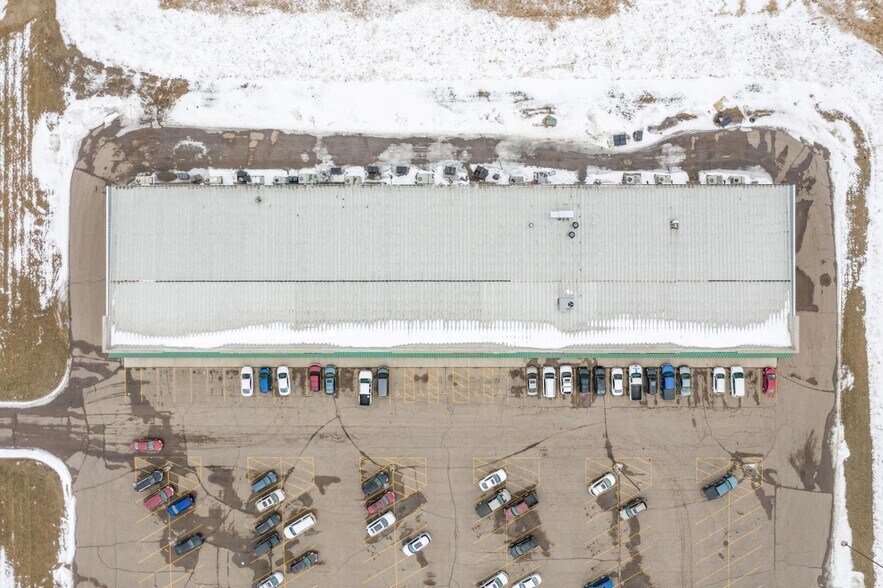 More Photos Of 1151 Ryans Rd, Worthington Unknown For Lease