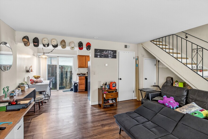 More Photos Of 955 Vermont St, San Jose Apartments For Sale