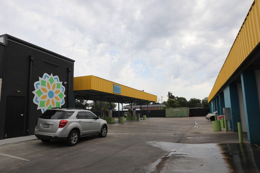 Primary Photo Of 10150 E 11th St, Tulsa Carwash For Sale