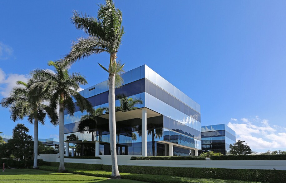 More Photos Of 4800 N Federal Hwy, Boca Raton Medical For Sale