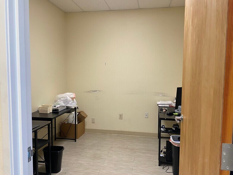 More Photos Of 820 Willow St, San Jose Unknown For Lease