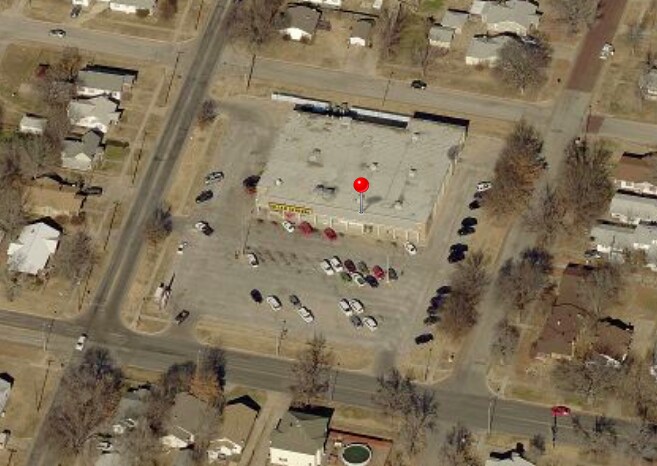 More Photos Of 801 W Grand Ave, Ponca City Storefront Retail Office For Lease