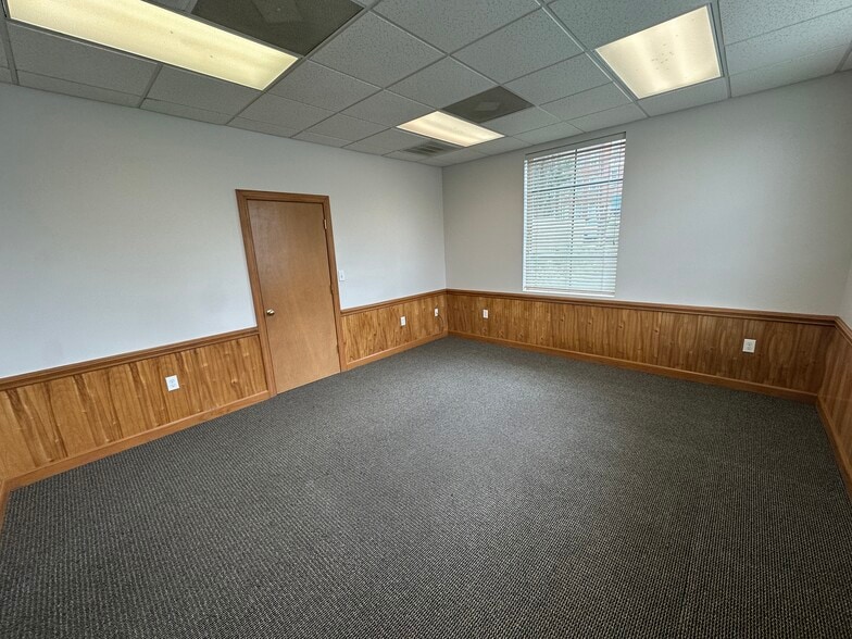 More Photos Of 285 Church St, Concord Office For Lease