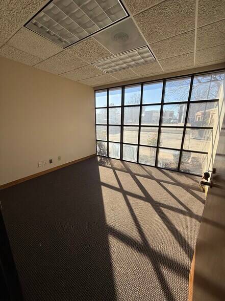 More Photos Of 6940 S Utica Ave, Tulsa Office For Sale