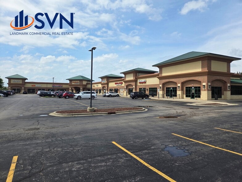 Primary Photo Of 558-586 S Randall Rd, South Elgin Unknown For Lease