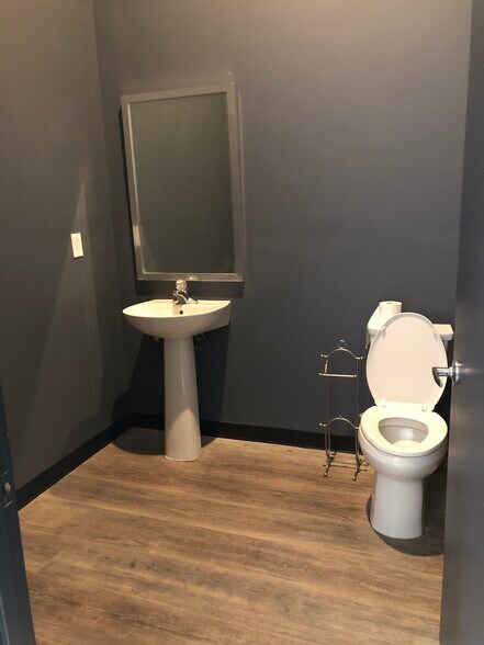 More Photos Of 3680-3730 Yale Way, Fremont Warehouse For Lease