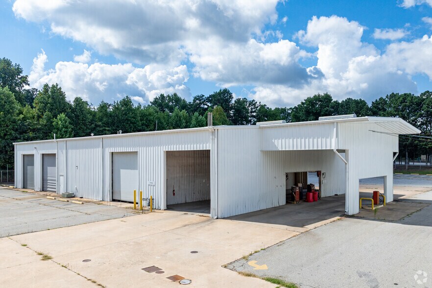 More Photos Of 3275 Moreland Ave, Conley Truck Terminal For Lease