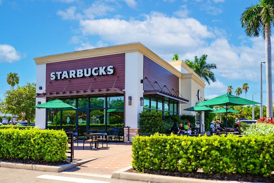 More Photos Of 4800-4996 S Tamiami Trl, Sarasota Unknown For Lease