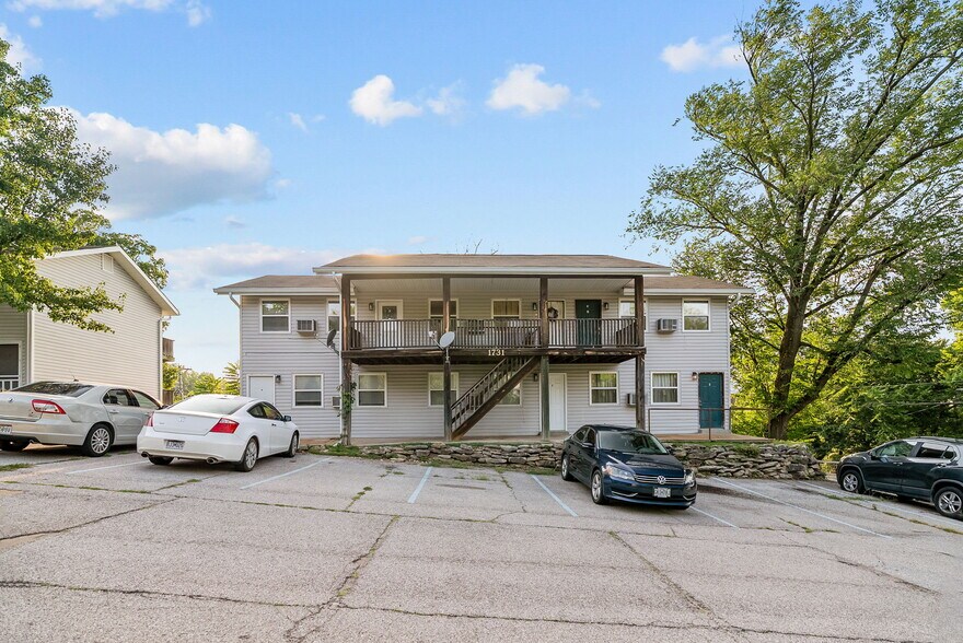 More Photos Of 1727 Bridleton Woods, Fenton Apartments For Sale