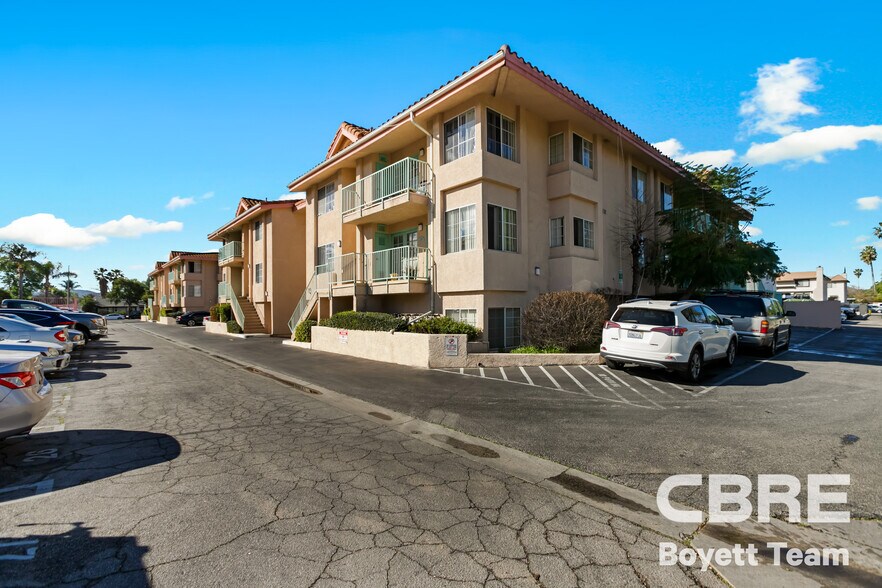 More Photos Of 18621 Saticoy St, Reseda Apartments For Sale