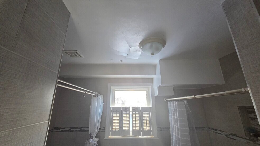 More Photos Of 7905 Sarakal Rd, Clinton Specialty For Sale