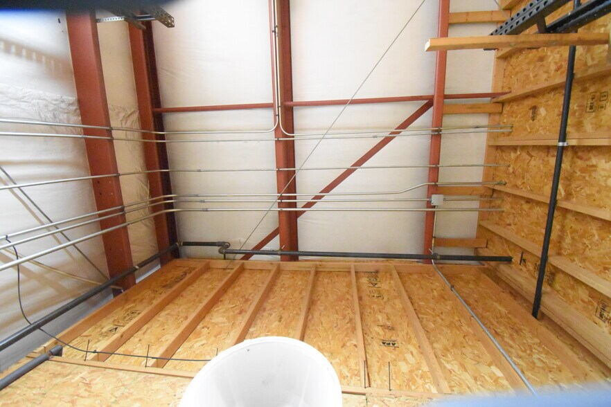 More Photos Of 300 Washington St, Rensselaer Auto Repair For Sale