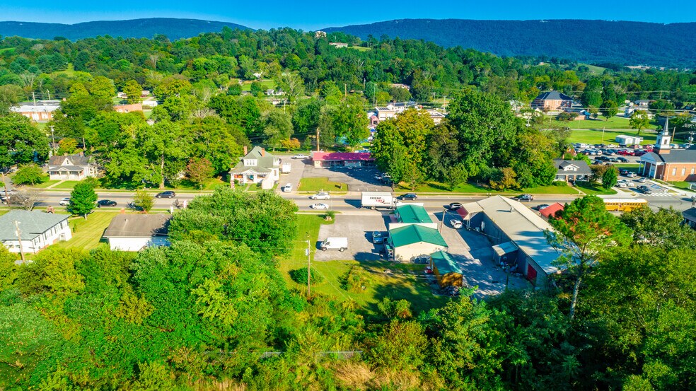 More Photos Of 15781 Rankin Ave, Dunlap Freestanding For Sale