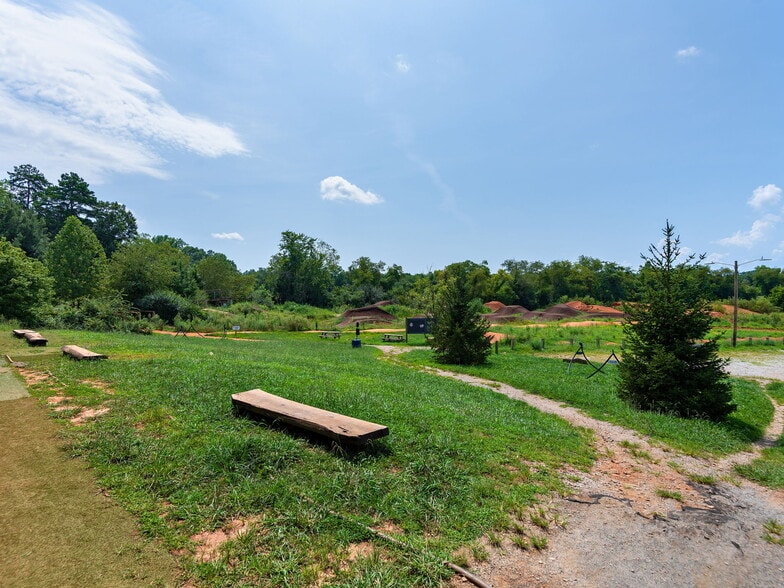 More Photos Of 701 Old Fanning Bridge Rd, Fletcher Sports And Entertainment For Sale