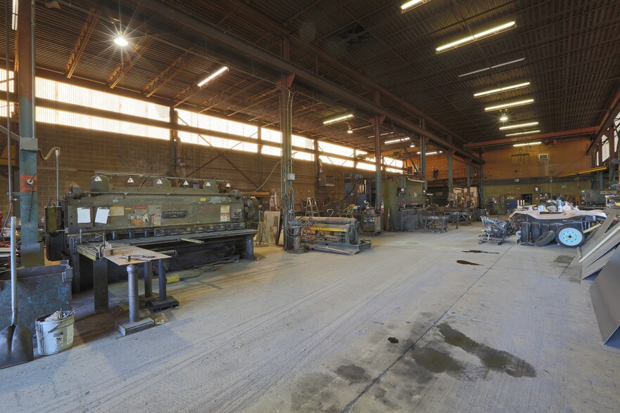 Primary Photo Of 633 Fellows Ave, Hanover Township Industrial For Sale