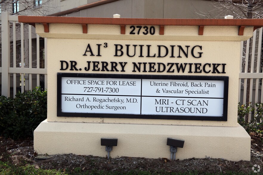 More Photos Of 2730 N McMullen Booth Rd, Clearwater Medical For Lease