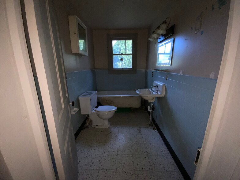 More Photos Of 61 Fairview Rd, Andrews Multifamily For Sale