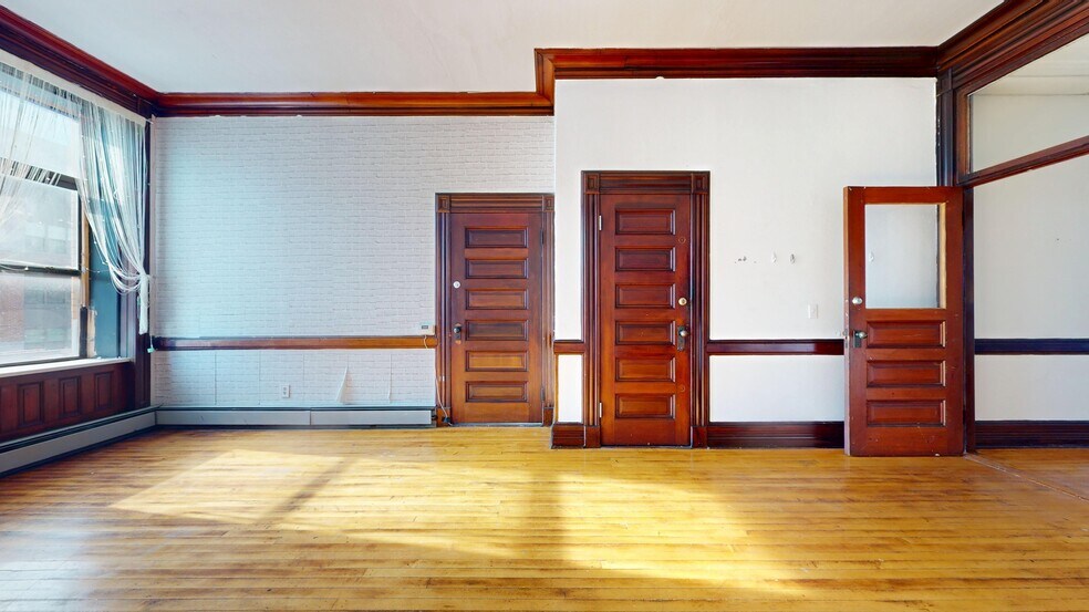 More Photos Of 42 W Main St, Riverhead Storefront Retail Office For Lease