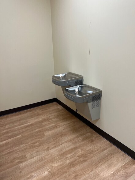 More Photos Of 3900 Hamilton Blvd, Allentown Office For Lease