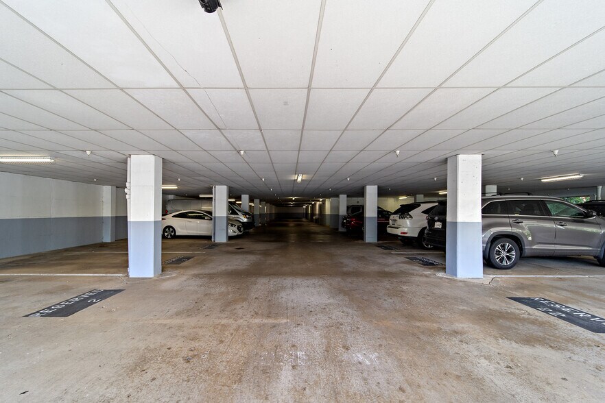 More Photos Of 7535 Little River Tpke, Annandale Office Residential For Sale