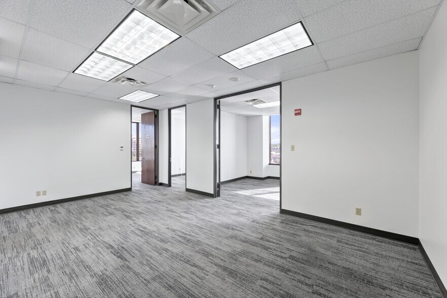 More Photos Of 909 NE Loop 410, San Antonio Office For Lease