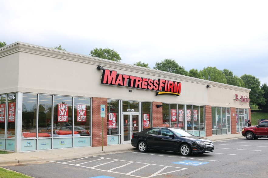 More Photos Of 9020 Albemarle Rd, Charlotte Unknown For Lease