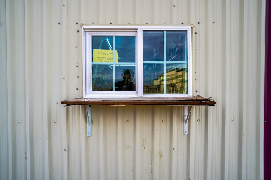 More Photos Of 11005 NE 23rd St,, Nicoma Park Freestanding For Sale