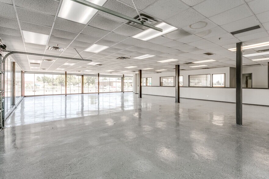 More Photos Of 3500 NW 39th St, Oklahoma City Office For Sale