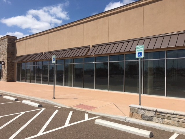 More Photos Of 2302 NE Bob Bullock Loop, Laredo Storefront For Lease
