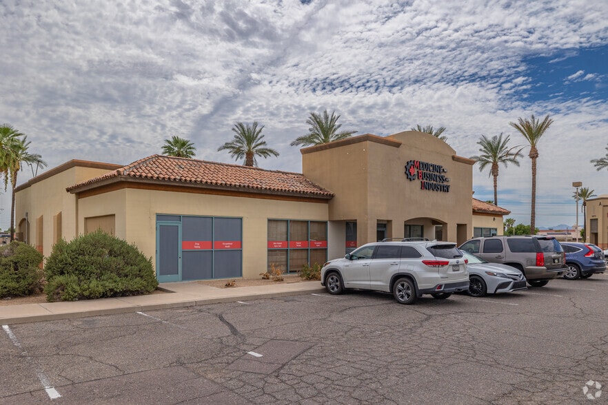 Primary Photo Of 3328 N Litchfield Rd, Goodyear Freestanding For Sale
