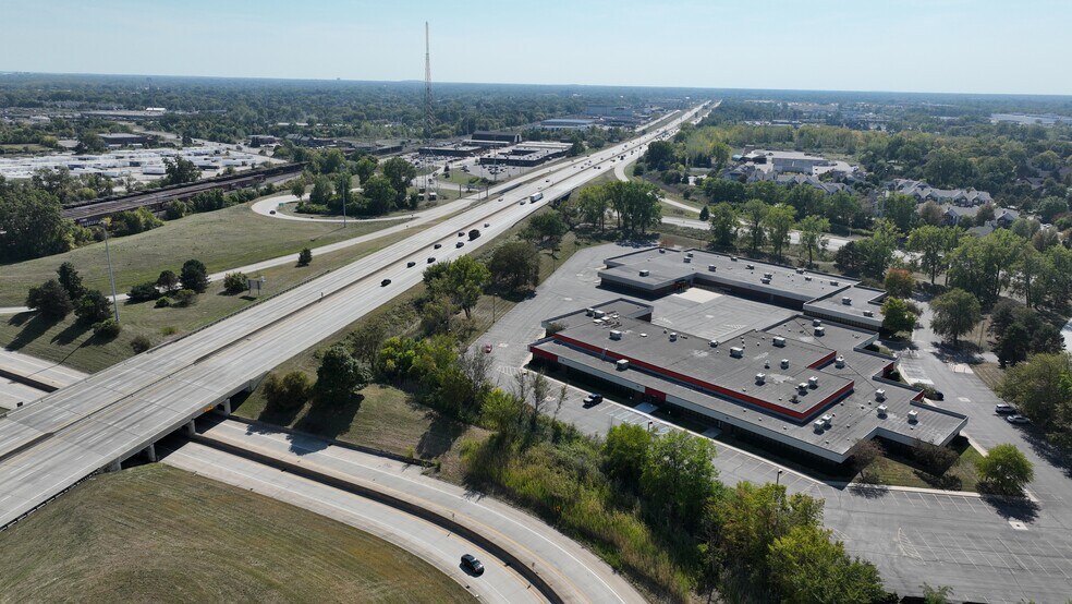 More Photos Of 15162 S Commerce Dr, Dearborn Research And Development For Sale