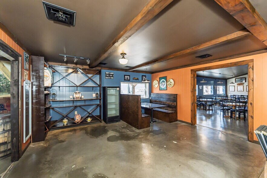 More Photos Of 3166 Highway B, Berger Winery Vineyard For Sale