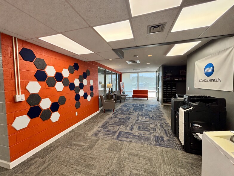More Photos Of 1231 Roth Dr, Lansing Office For Sale