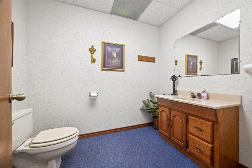 More Photos Of 11141 N Avenue L, La Porte Religious Facility For Sale